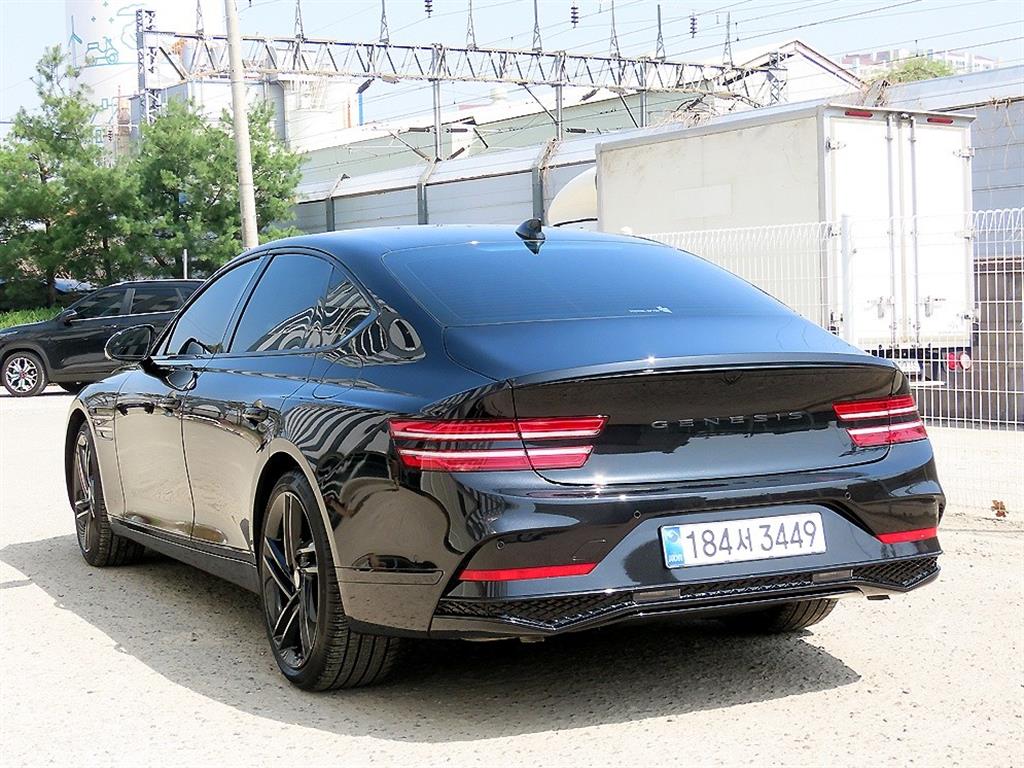 Genesis G80 - Vista 3