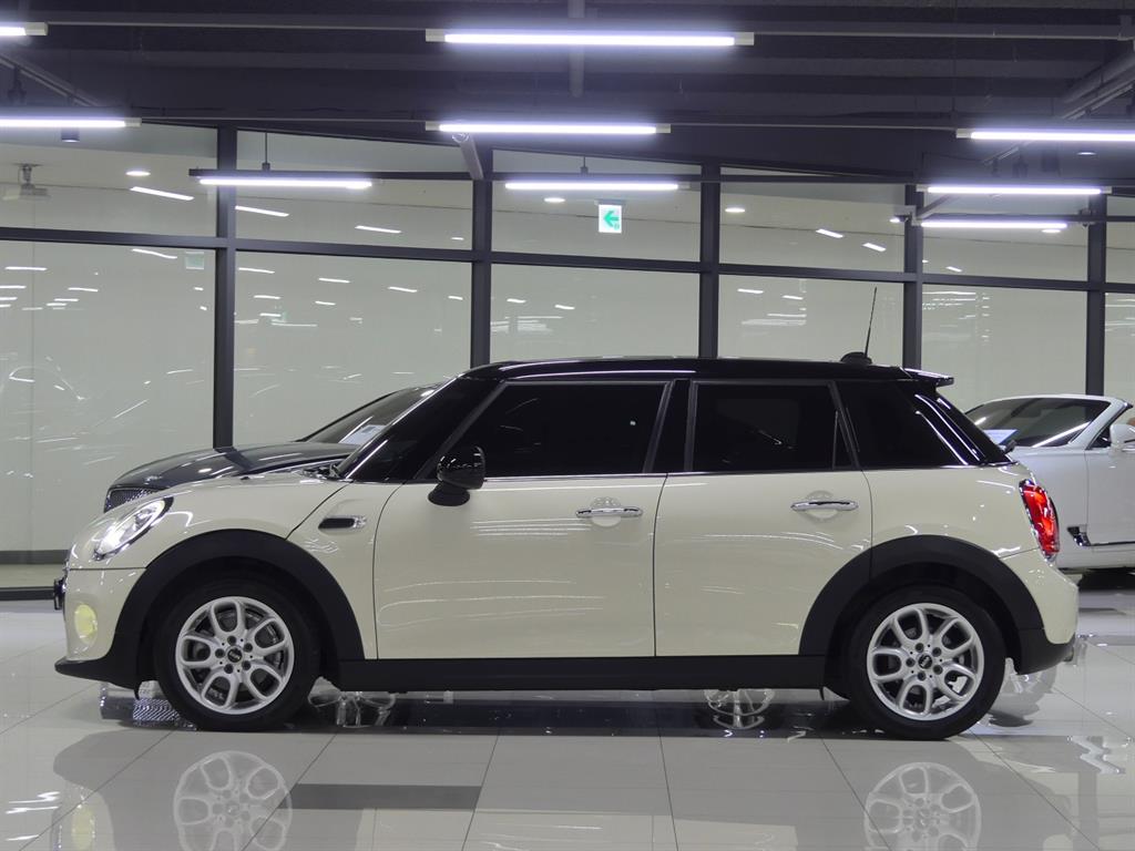 Mini Cooper - Vista 3