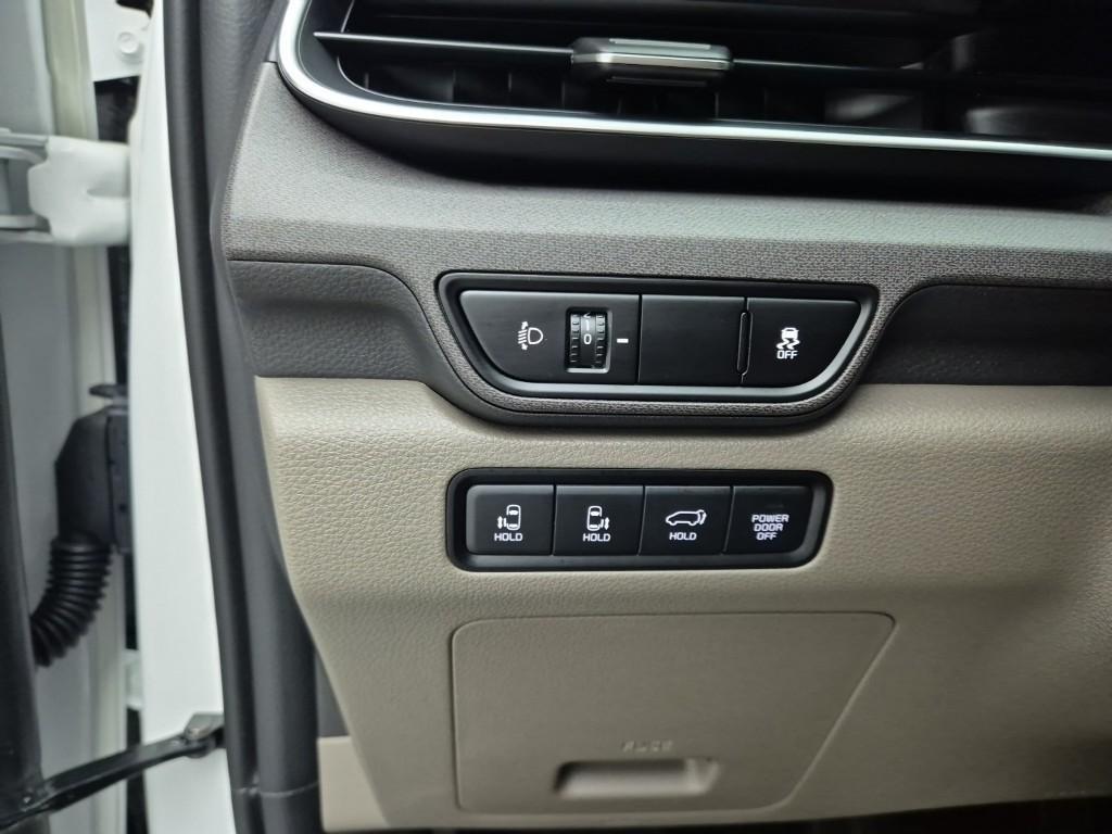 KIA Carnival - Vista 10