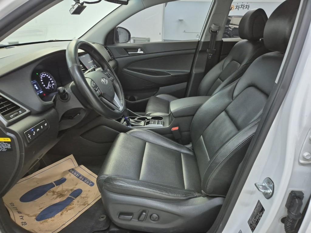 HYUNDAI Tucson - Vista 11