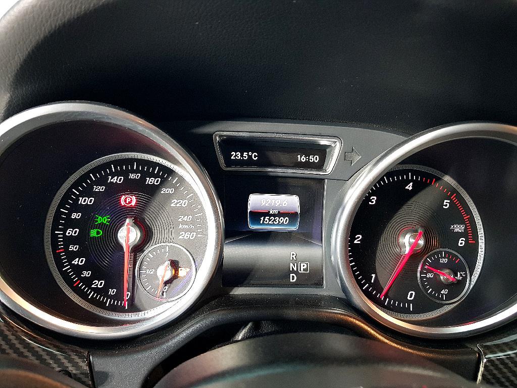 Mercedes Benz GLE Class - Vista 7