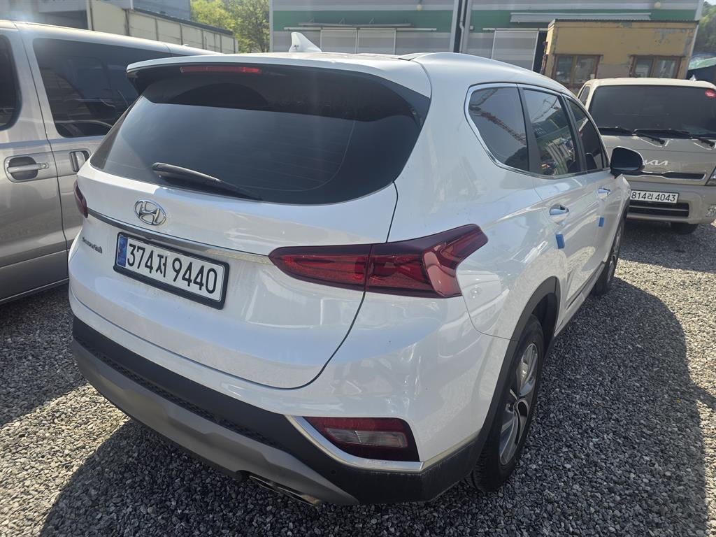 HYUNDAI Santa Fe - Vista 5