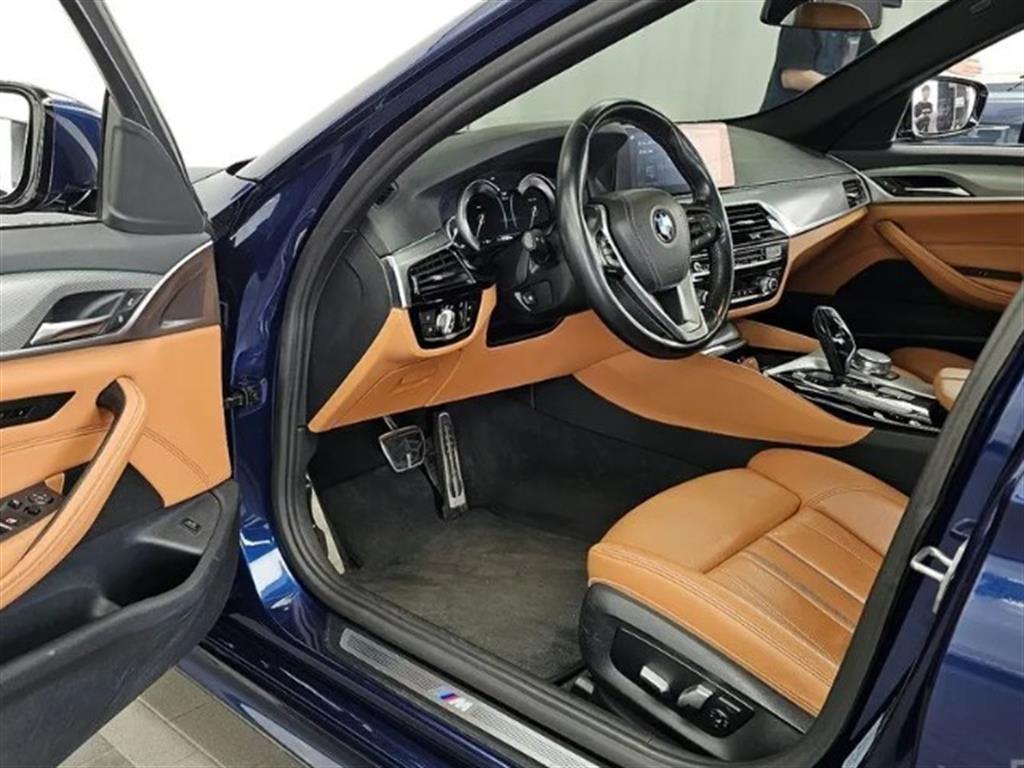 BMW 5 Series - Vista 10