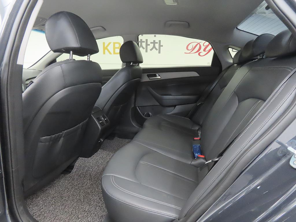 HYUNDAI Sonata - Vista 6