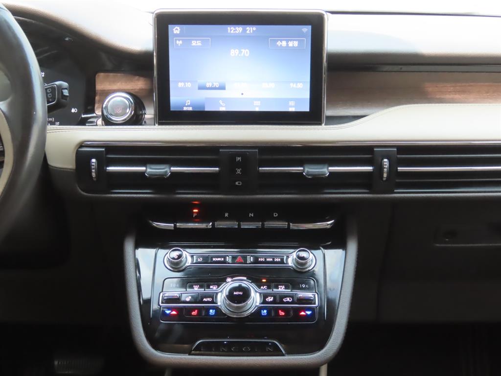 Lincoln Corsair 2020 Negro - Importación desde Corea - HF Imports Iquique - Foto 10