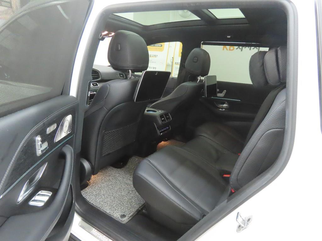 Mercedes Benz GLS Class - Vista 6