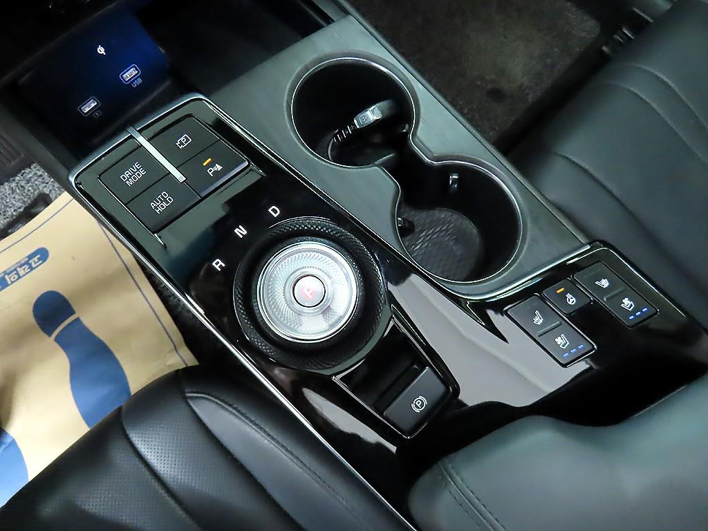 KIA K8 - Vista 10