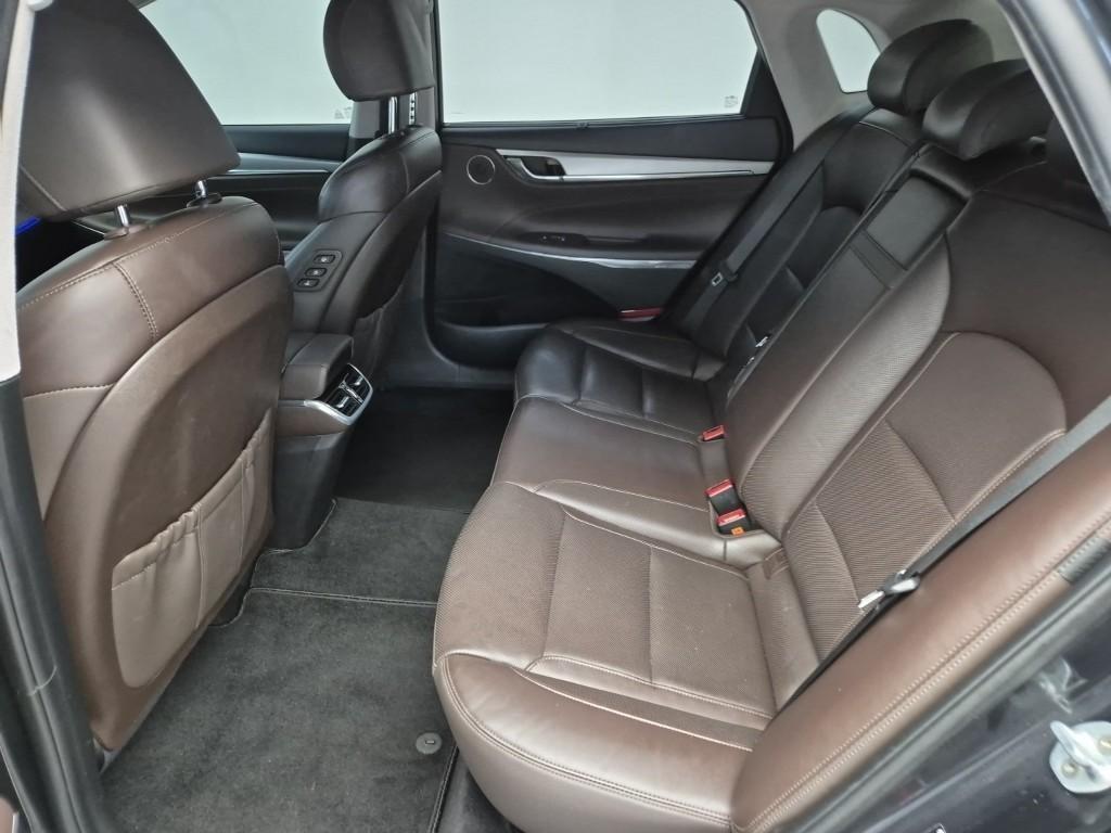 HYUNDAI Grandeur - Vista 12