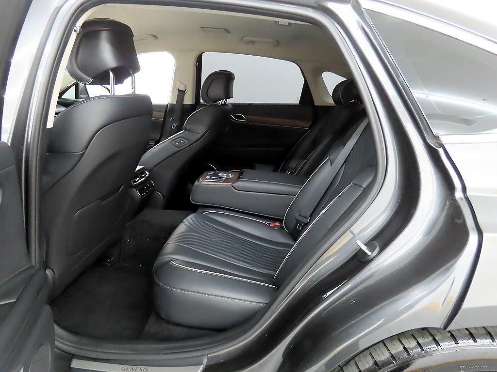 Genesis G80 - Vista 6