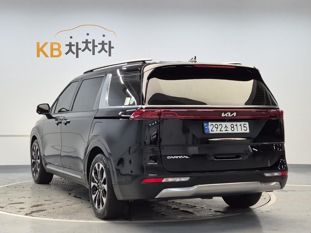 KIA Carnival - Vista 2