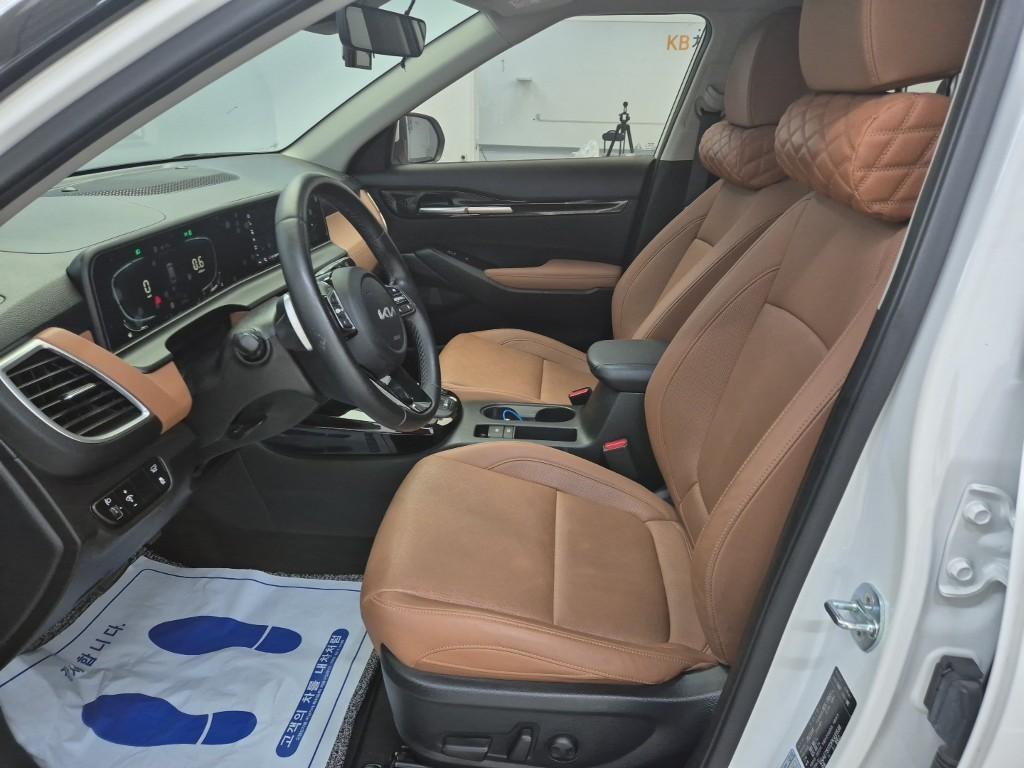 KIA Seltos - Vista 8