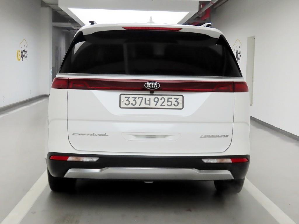 KIA Carnival - Vista 3