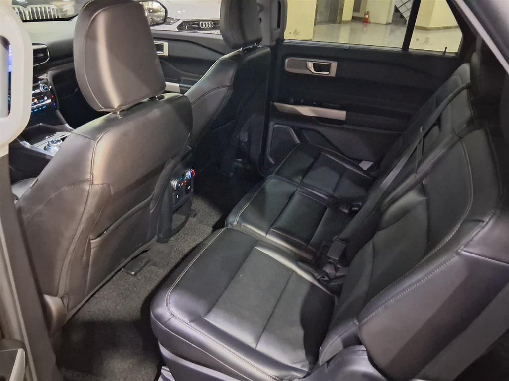 Ford Explorer - Vista 7