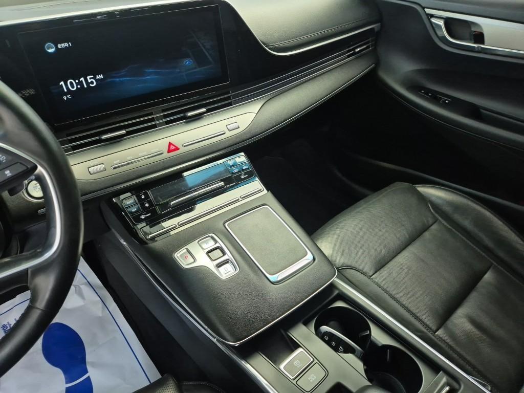 HYUNDAI Grandeur - Vista 10