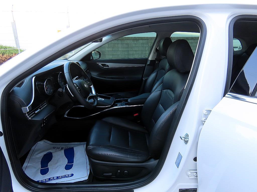 HYUNDAI Grandeur - Vista 5