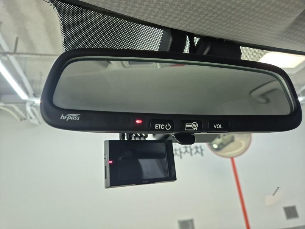 HYUNDAI Casper - Vista 12