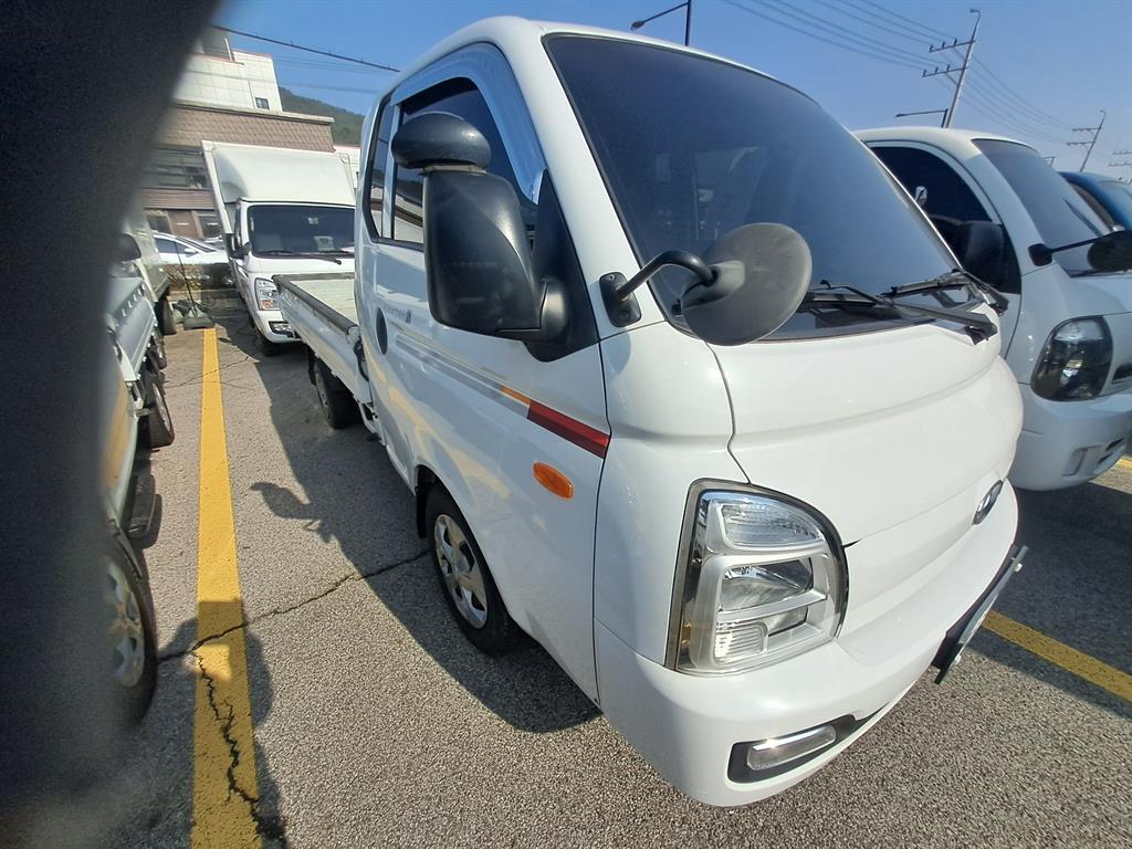 Small Truck Cargo (small) - Vista 2