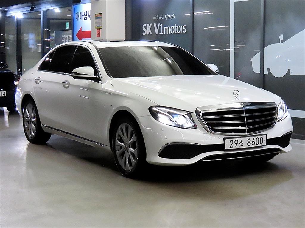 Mercedes Benz E class 2019 Blanco - Importación desde Corea - HF Imports Iquique - Foto 1