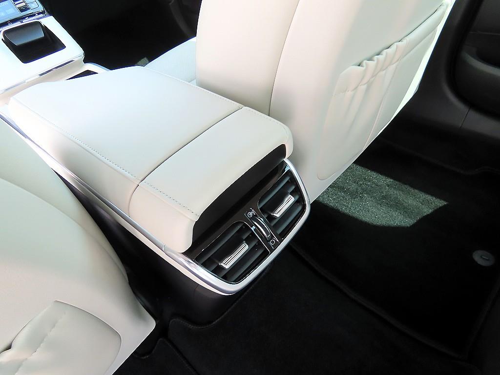 HYUNDAI Grandeur 2022 Blanco - Importación desde Corea - HF Imports Iquique - Foto 16