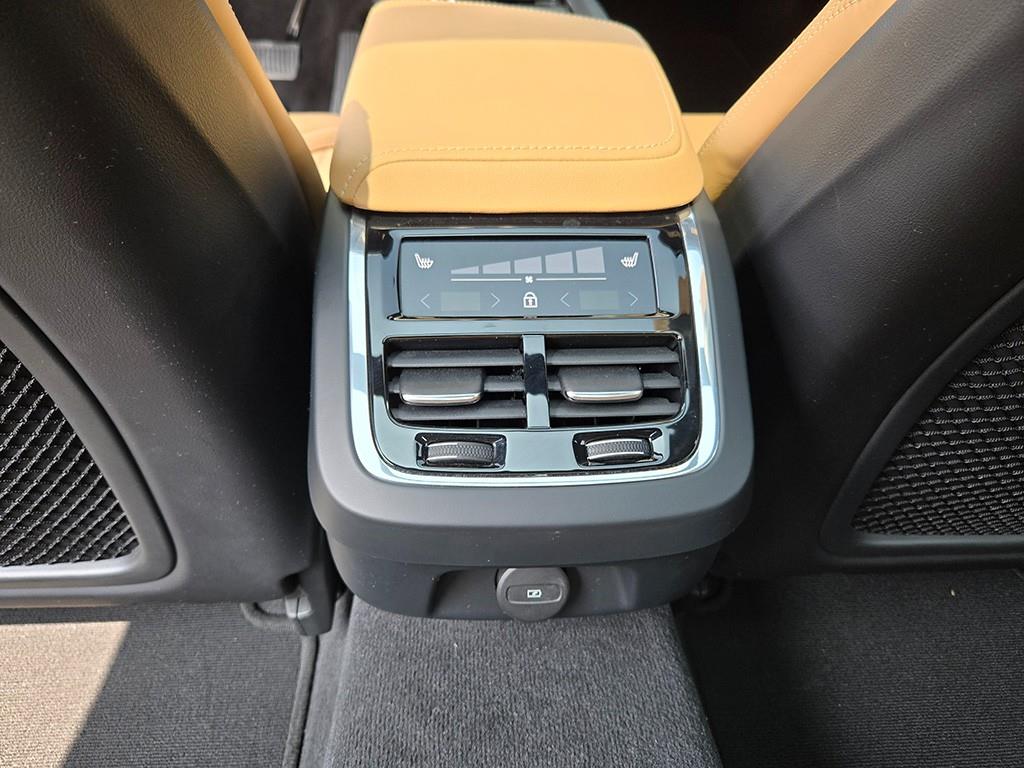 Volvo S60 2023 Plateado - Importación desde Corea - HF Imports Iquique - Foto 17