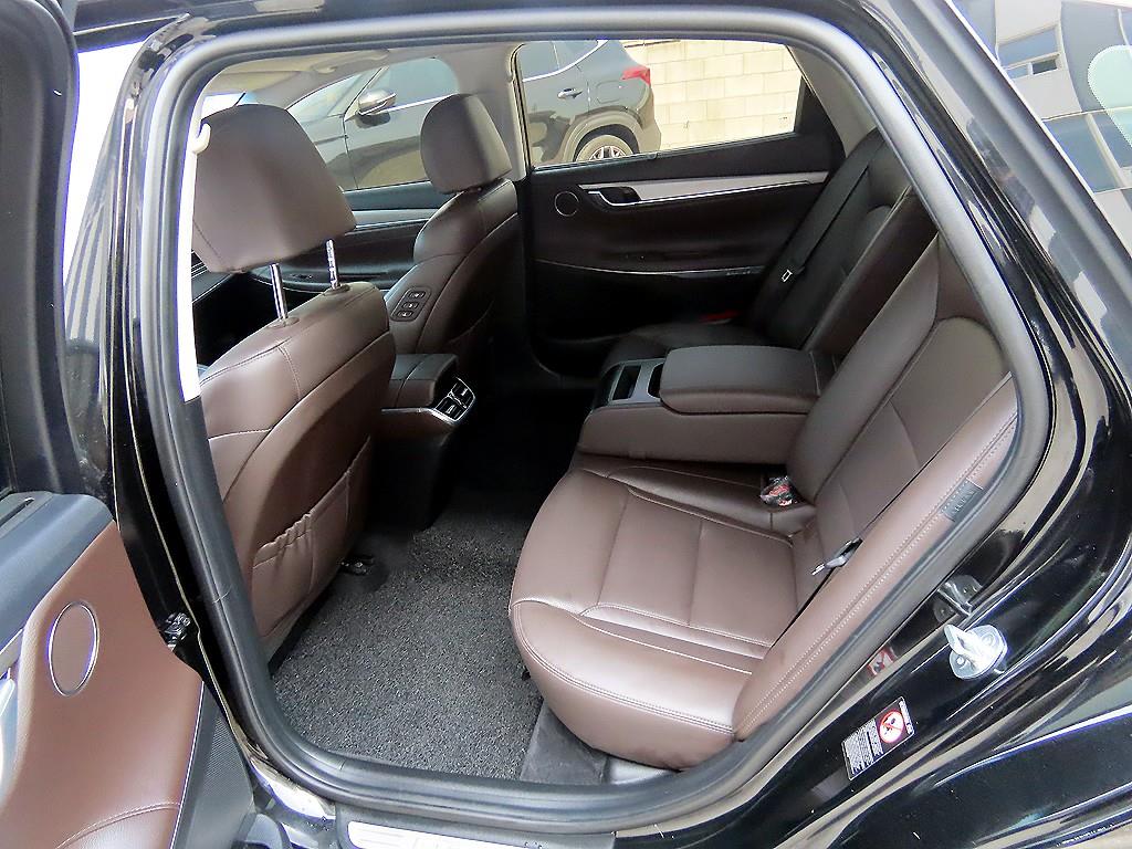 HYUNDAI Grandeur - Vista 6