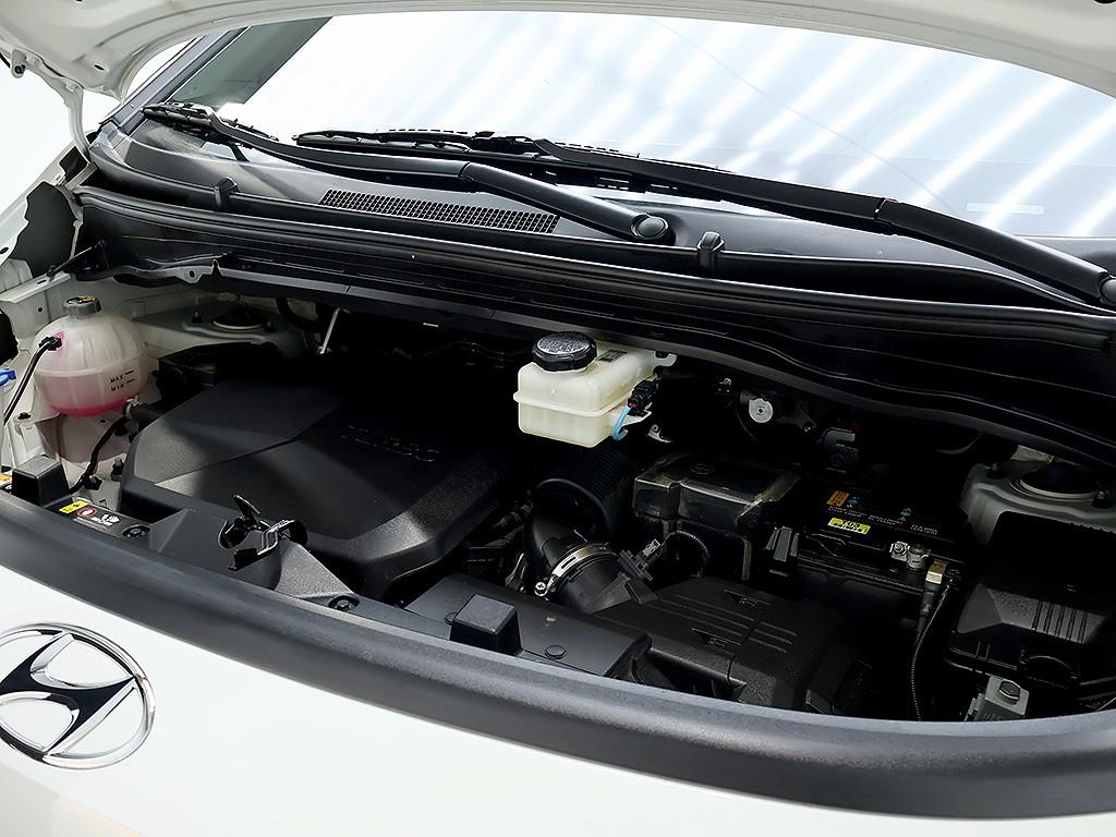 HYUNDAI Staria 2023 Blanco - Importación desde Corea - HF Imports Iquique - Foto 8