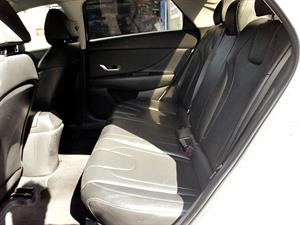 HYUNDAI Avante - Vista 12