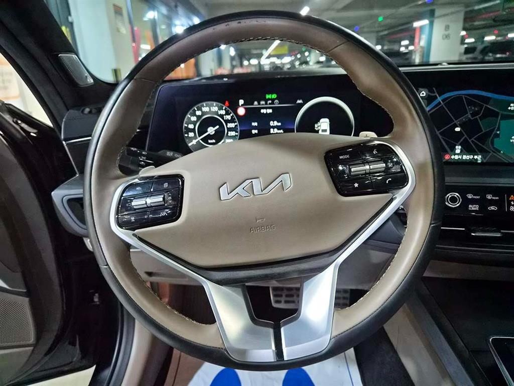 KIA K8 - Vista 8