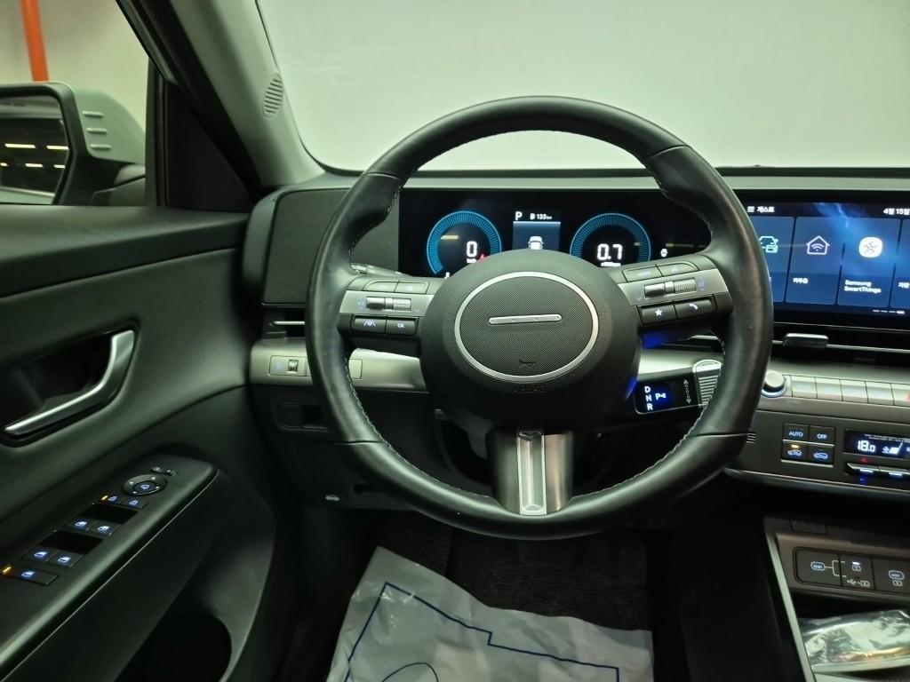 HYUNDAI Kona - Vista 9