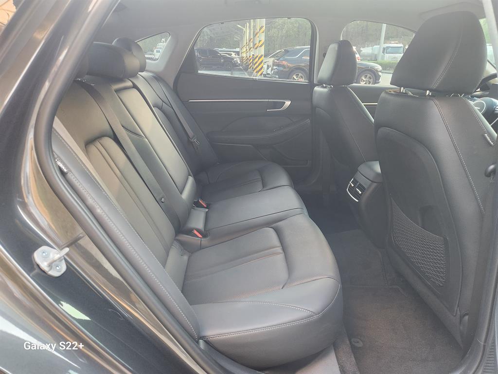 HYUNDAI Sonata - Vista 10
