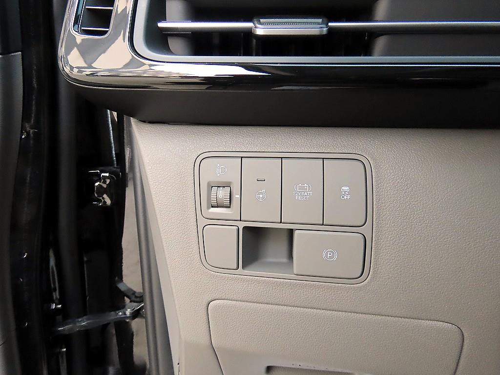 HYUNDAI Staria - Vista 12