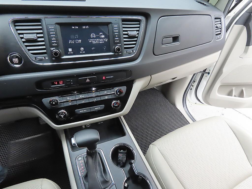 KIA Carnival 2019 Blanco - Importación desde Corea - HF Imports Iquique - Foto 7