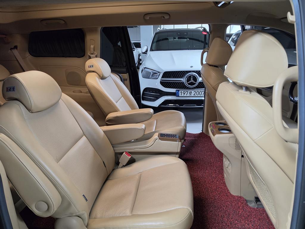 KIA Carnival 2015 Negro - Importación desde Corea - HF Imports Iquique - Foto 17