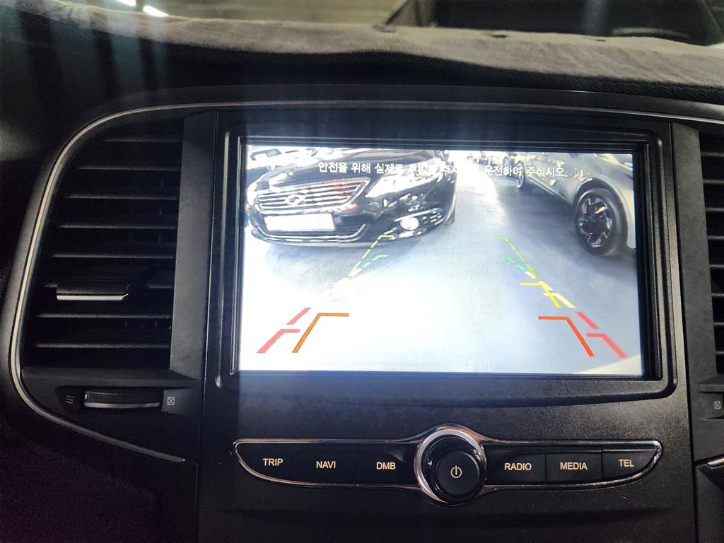 SAMSUNG SM6 - Vista 9