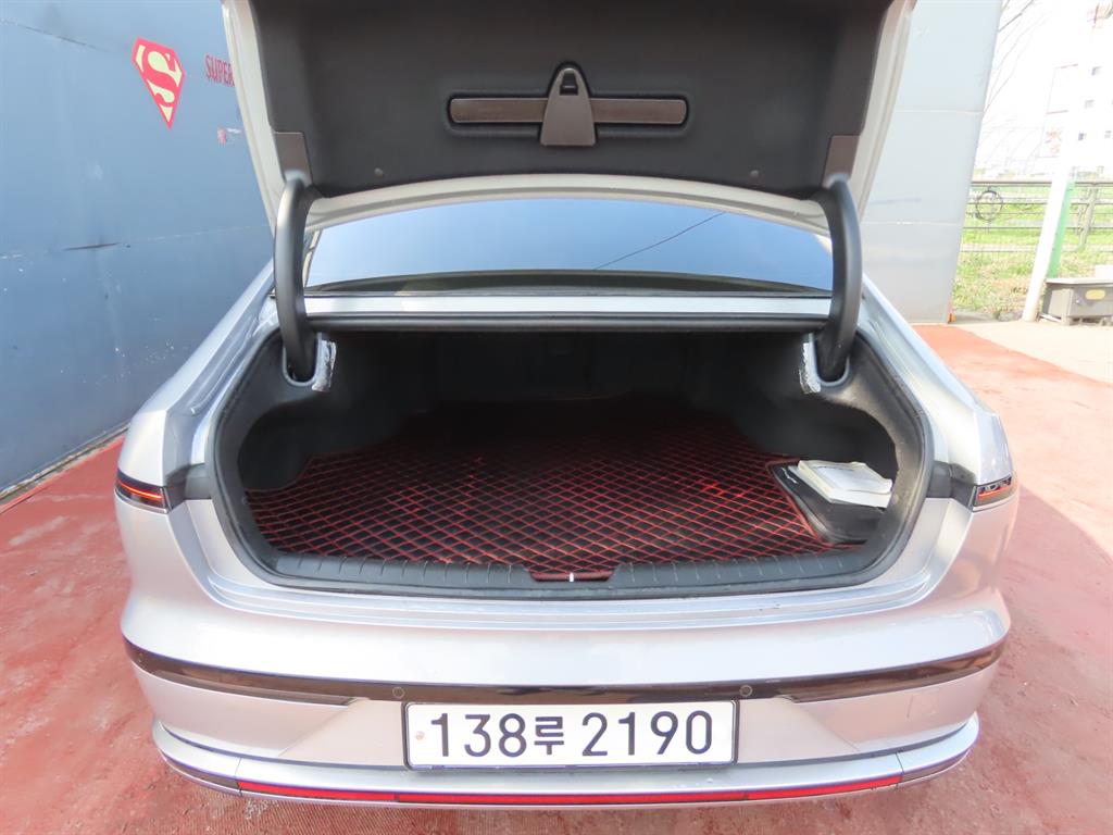 HYUNDAI Grandeur - Vista 9