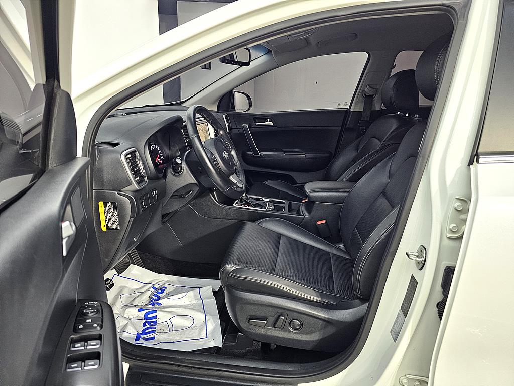 KIA Sportage - Vista 8