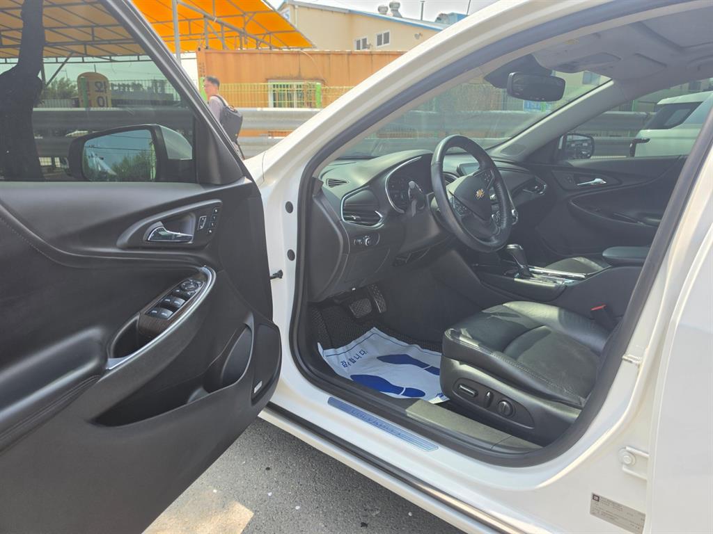 Chevrolet Malibu - Vista 9