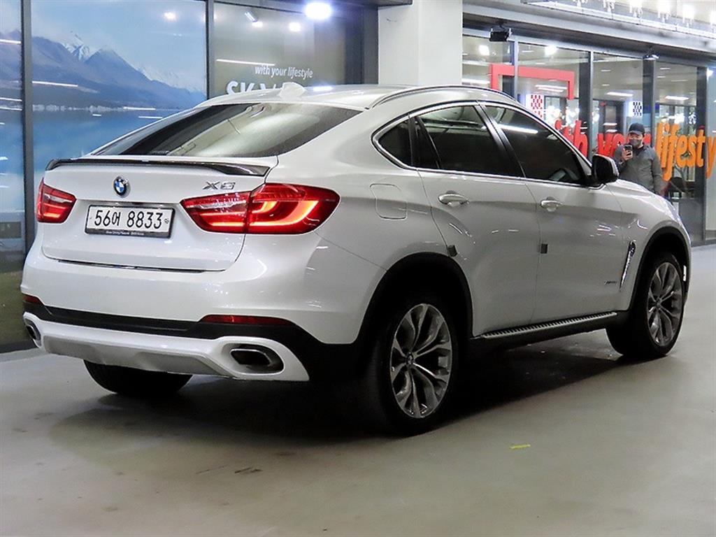 BMW X6 - Vista 4