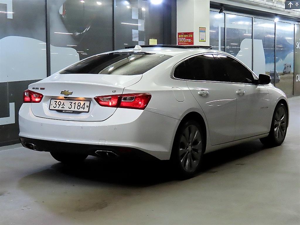 Chevrolet Malibu - Vista 4