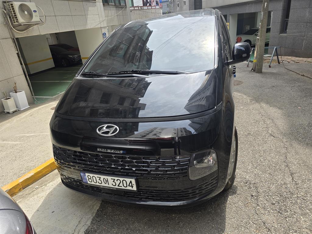 HYUNDAI Staria 2024 Negro - Importación desde Corea - HF Imports Iquique - Foto 1