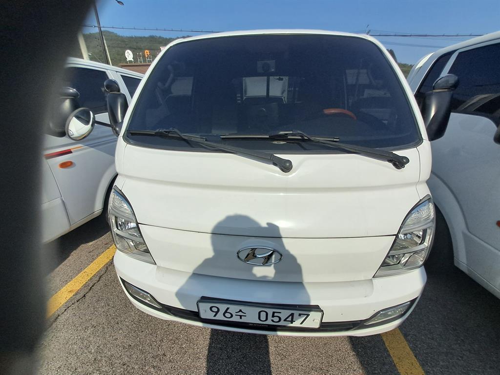 Small Truck Cargo (small) 2020 Blanco - Importación desde Corea - HF Imports Iquique - Foto 1