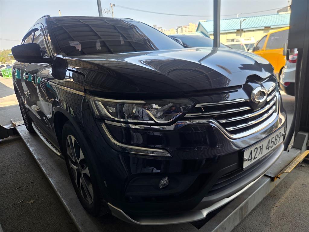 SAMSUNG QM6 - Vista 2