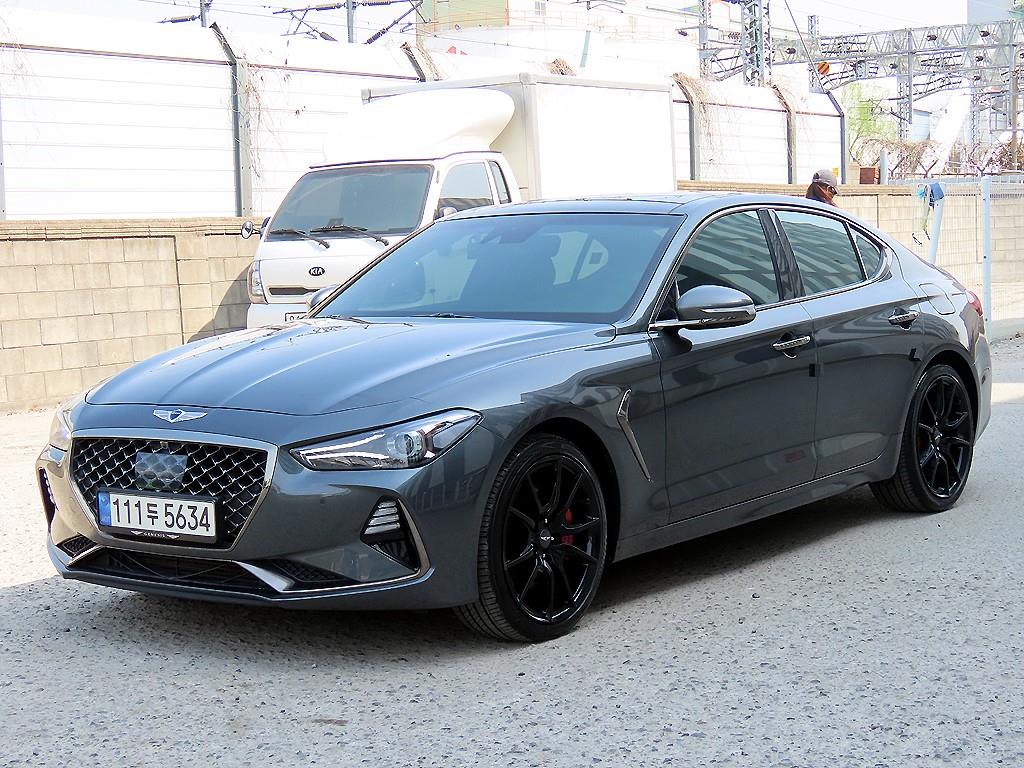 Genesis G70 - Vista 2