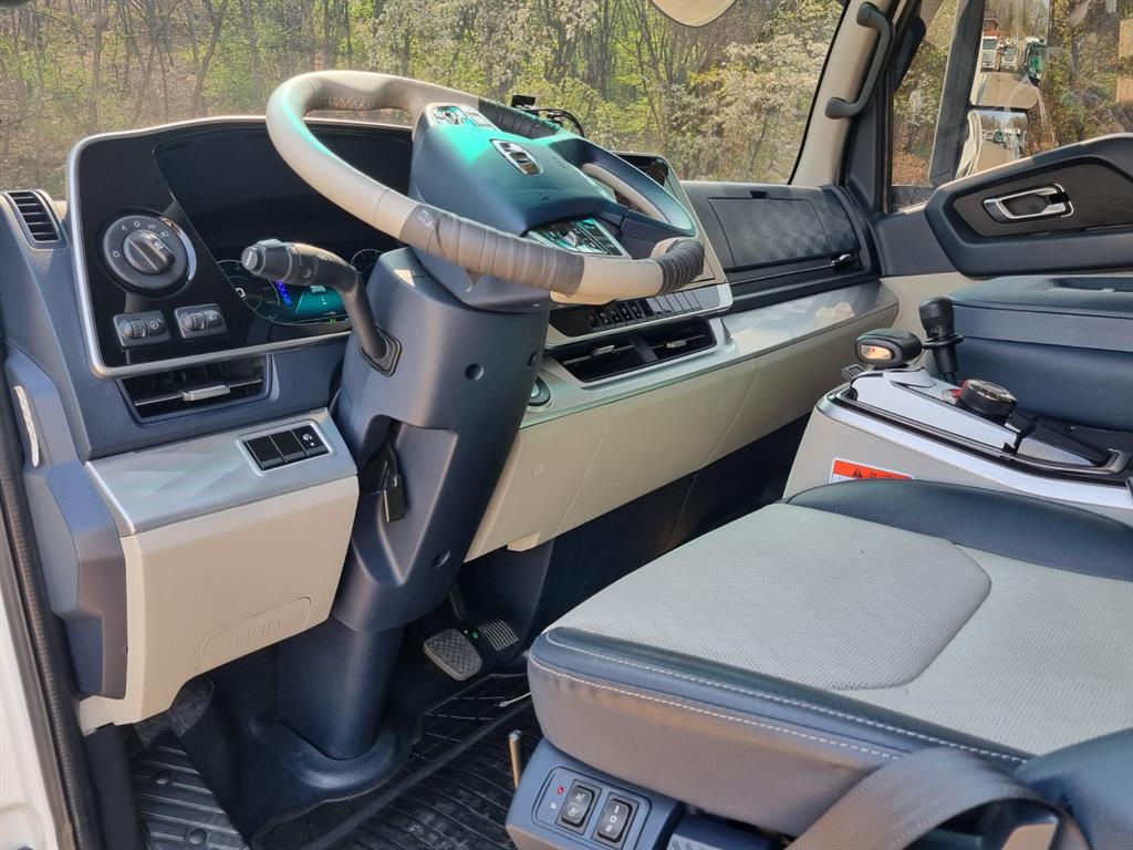 medium and large cargo Cargo - Vista 8