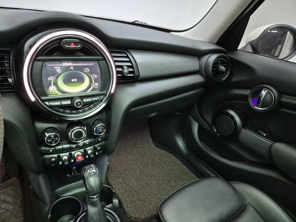 Mini Cooper - Vista 10