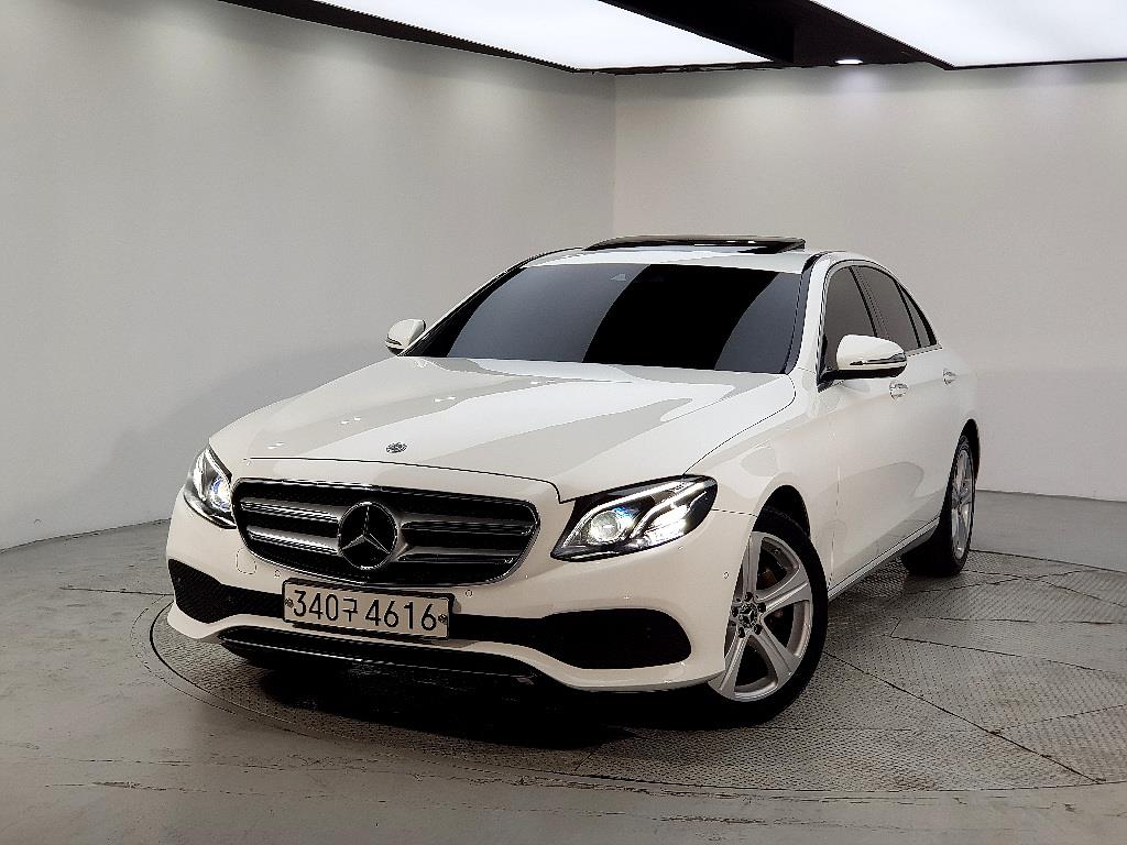 Mercedes Benz E class 2018 Blanco - Importación desde Corea - HF Imports Iquique - Foto 1