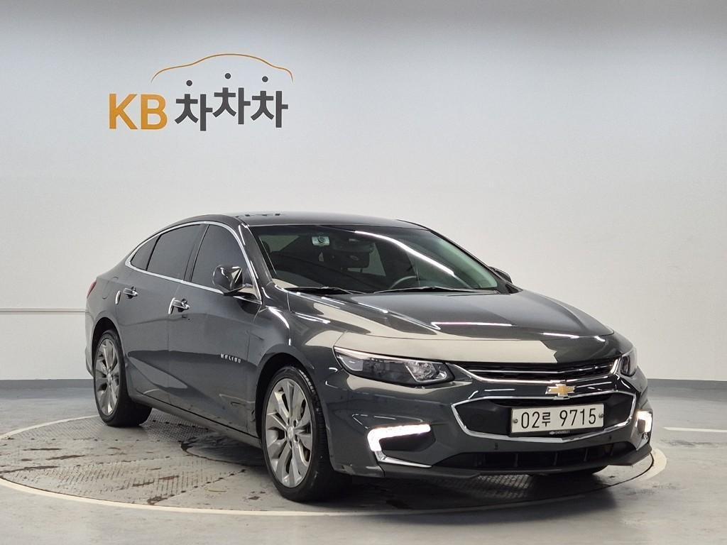 Chevrolet Malibu - Vista 3