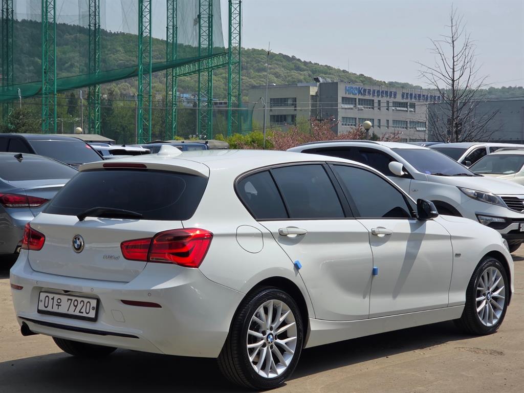 BMW 1 series - Vista 4