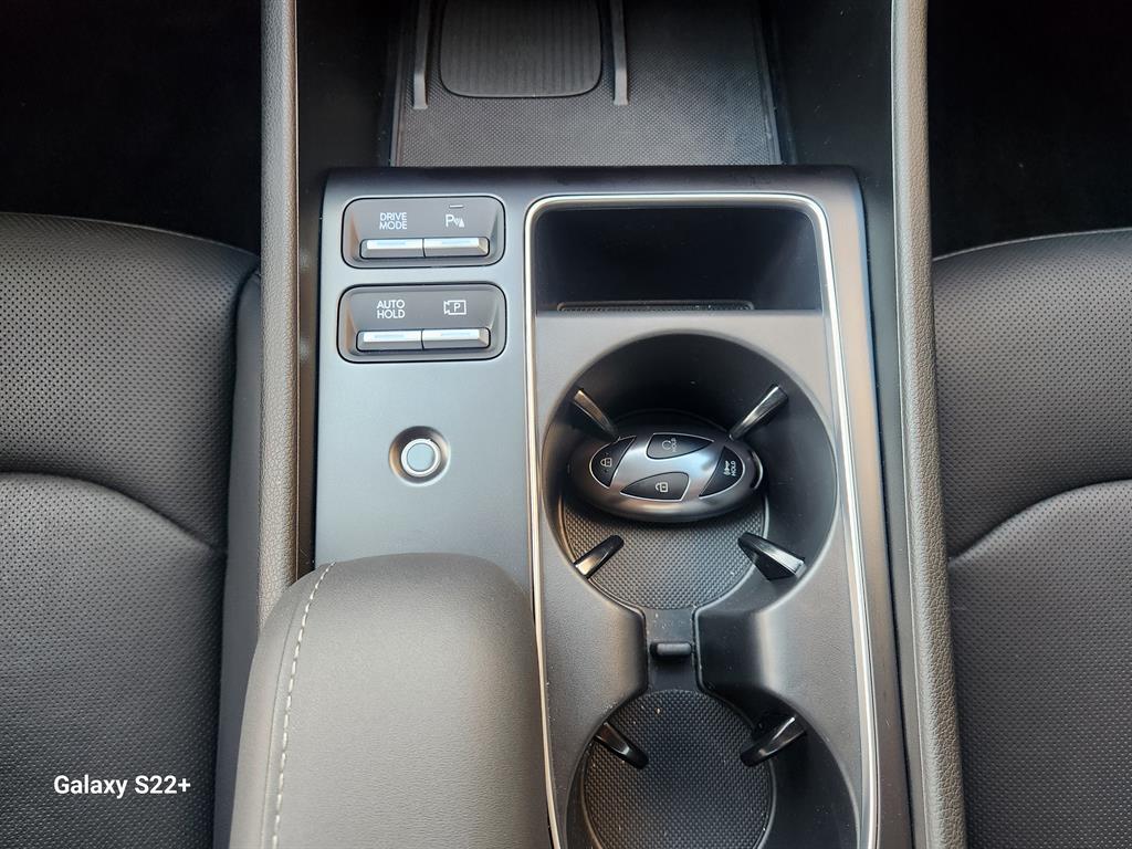 HYUNDAI Sonata - Vista 12