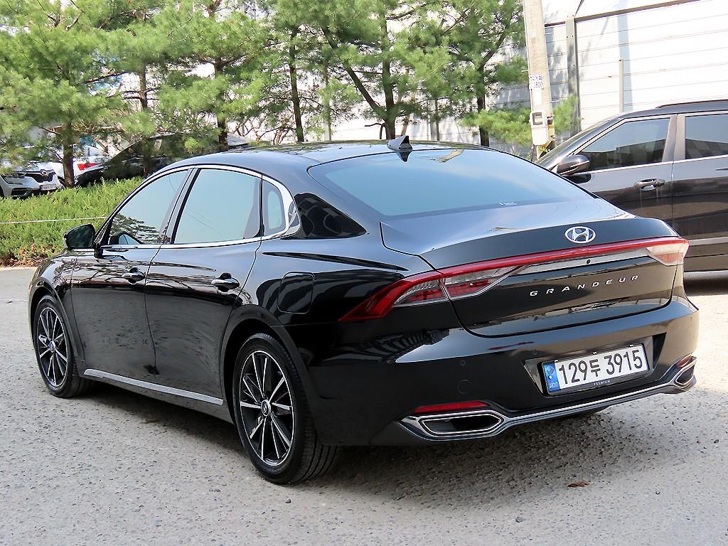 HYUNDAI Grandeur - Vista 3